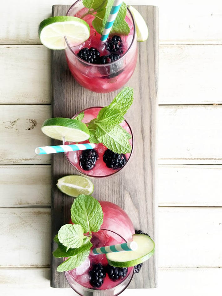 Blackberry Mojitos, happy hour, cocktail, mixed drink, mint, blackberries, HEB, omthappyhour, 