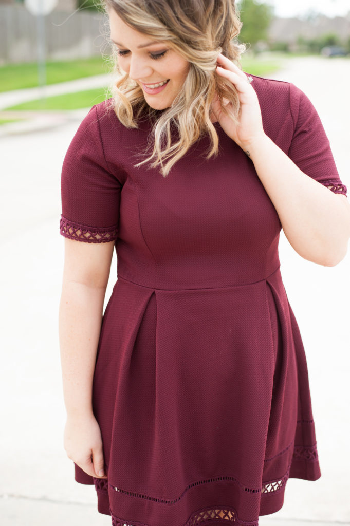 Fall, Burgundy dress for Friendsgiving, Thanksgiving, Fran Love, Francescas, dress, style, holiday style, 