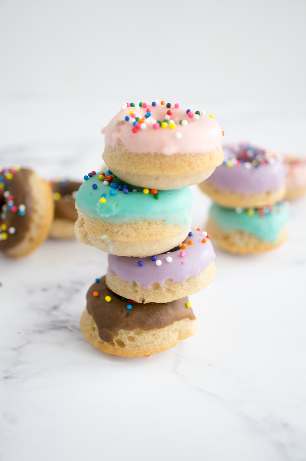 mini donut kabobs, donuts, mini donuts, cake donuts, brunch, recipe, dessert, sweet treats, 