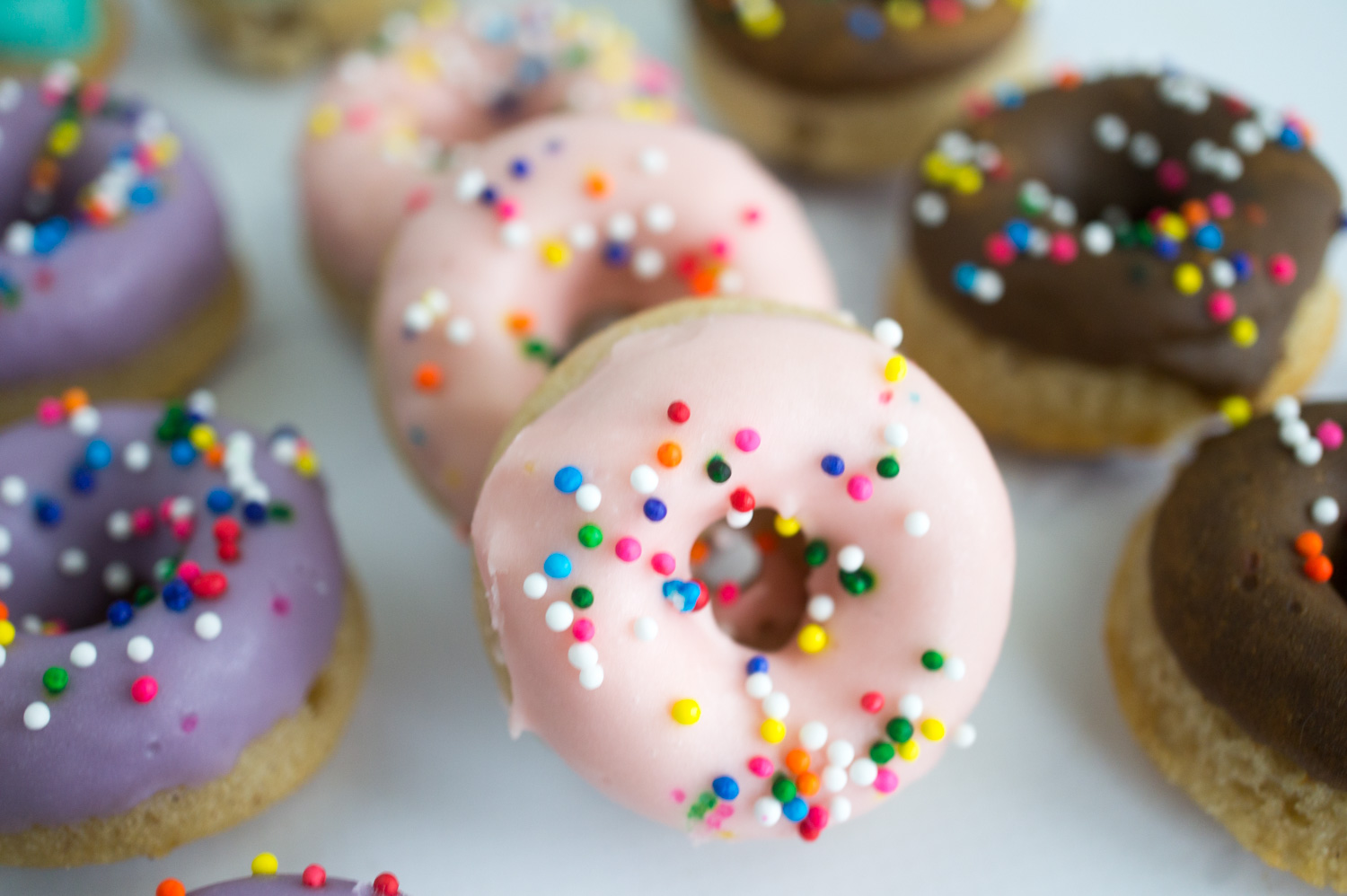 mini donut kabobs, donuts, mini donuts, cake donuts, brunch, recipe, dessert, sweet treats, 