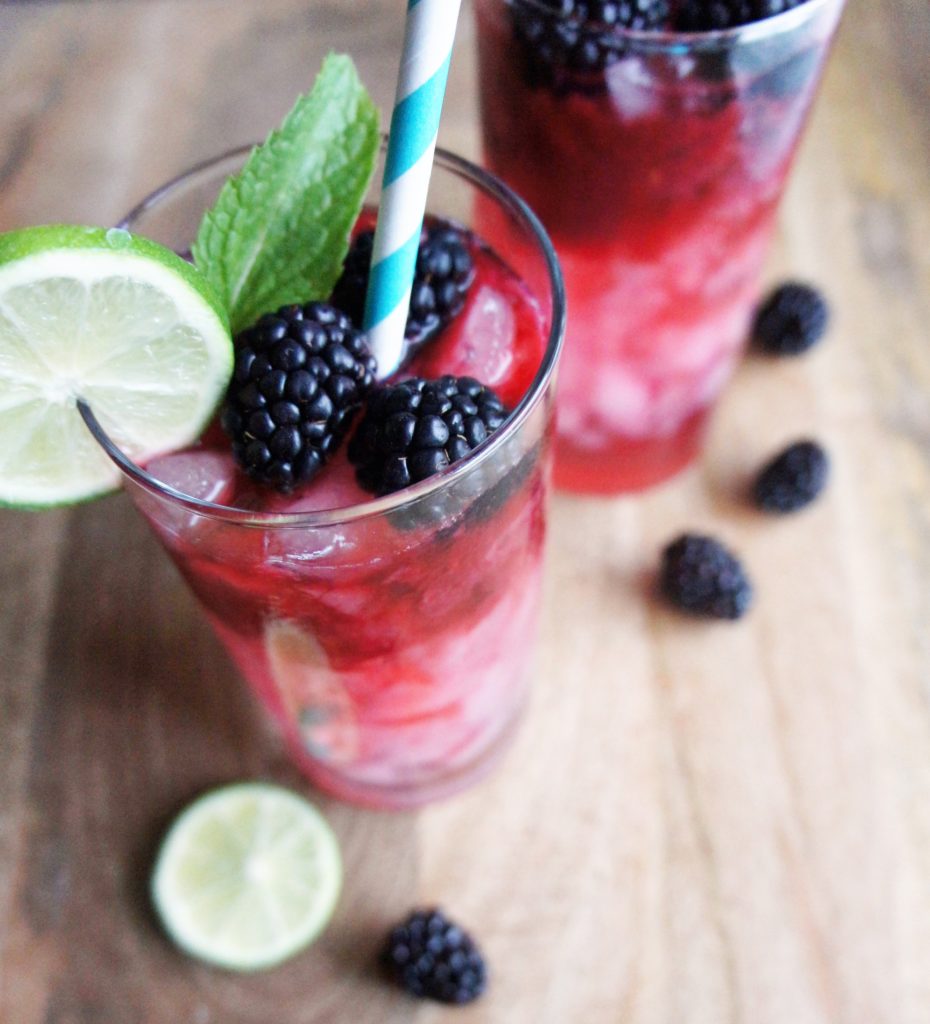 Blackberry Mojitos, happy hour, cocktail, mixed drink, mint, blackberries, HEB, omthappyhour, 